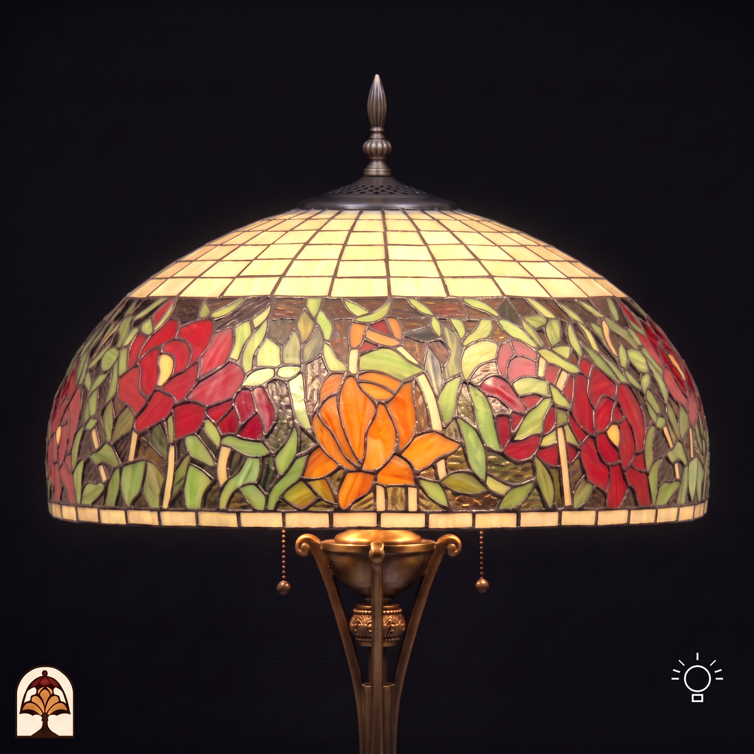 Tiffany vloerlamp Peonia Rossa ⌀50 cm – detail handgemaakte glas-in-lood kap met rode en oranje bloemen, groene bladeren en twee trekschakelaars
