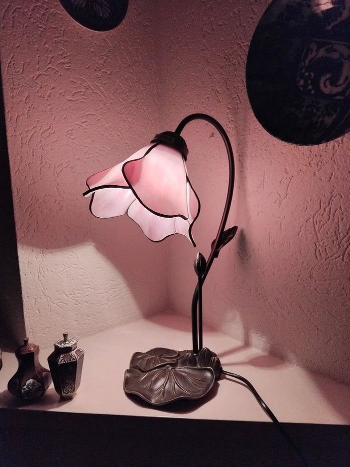 P. Zuijderduijn · Tischlampe Lotus Sereno