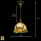 Tiffany lamp hanglamp met maatindicaties: diameter kap 40 cm, totale hoogte 127 cm, ketting 100 cm verstelbaar, plafondrozet 13 cm; klokvormige kap met witte en oranje lotusbloemen en groene waterleliebladen