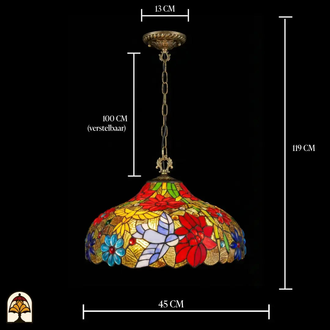 Tiffany lamp hanglamp met maatindicaties: diameter kap 45 cm, totale hoogte 119 cm, ketting 100 cm verstelbaar, plafondrozet 13 cm; kleurrijke kap met rode poinsettia-bloemen, vlinder en blauwe bloemen