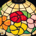 Close-up lampenkap Roseto Vivace – rode, oranje en roze rozen in glas-in-lood