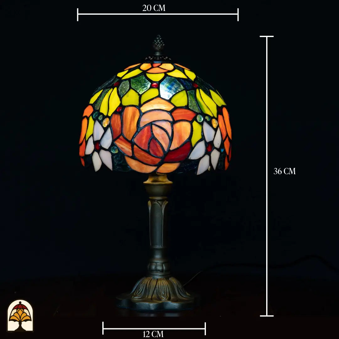 Maatafbeelding Tiffany tafellamp Fiore — kapdiameter ⌀20 cm, totale hoogte 36 cm, voetdiameter 12 cm